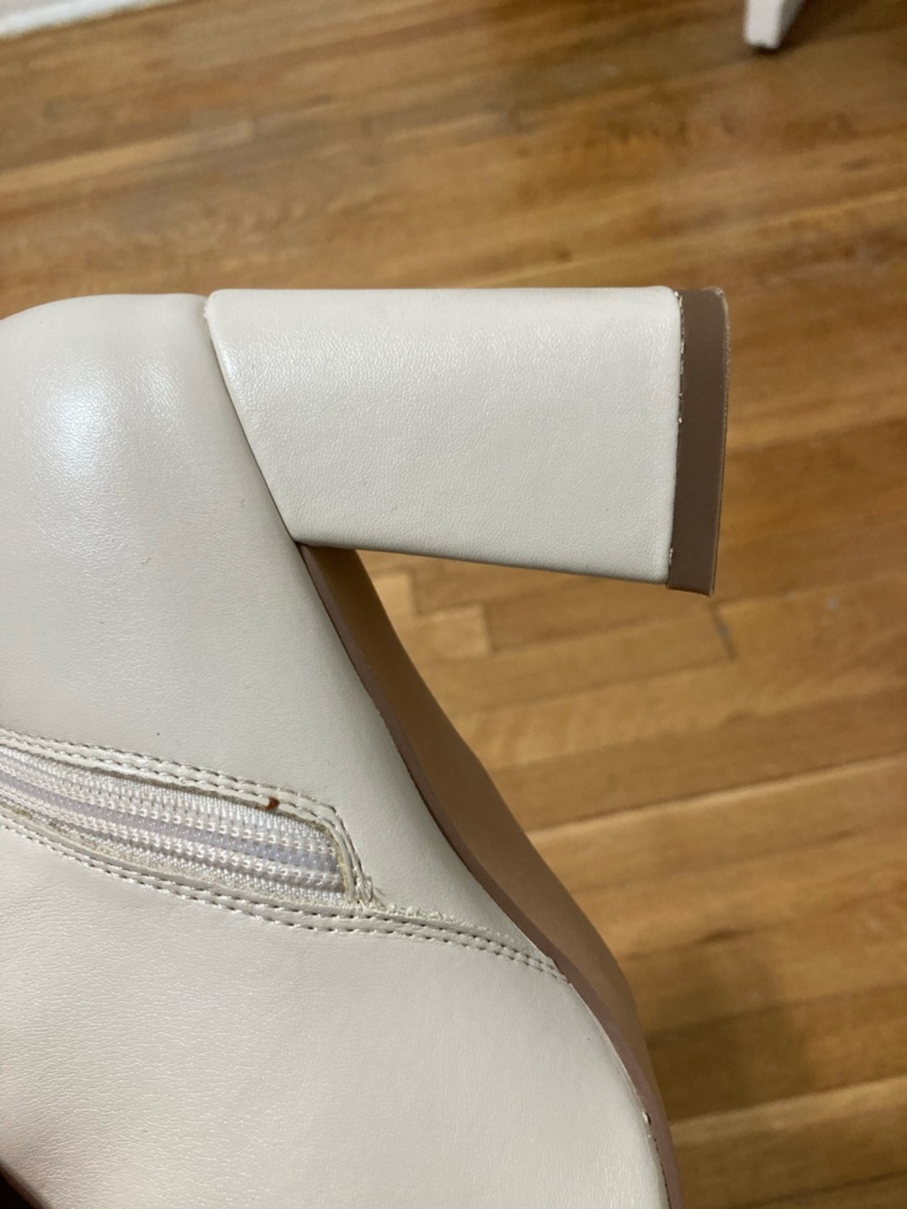 Steve Madden Cream Slouch Block Heel Ankle Boots - Picture 3 of 3